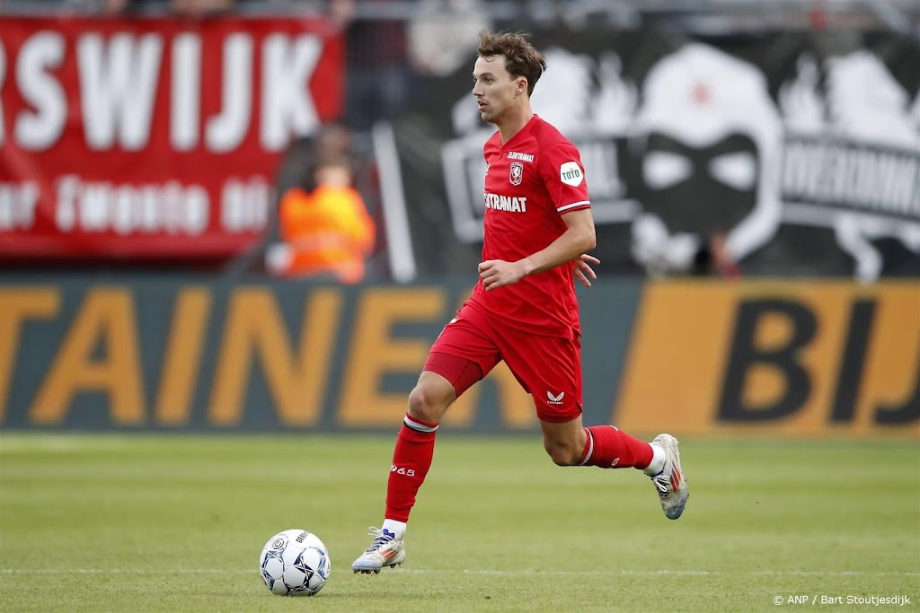 Ook zieke Twente-middenvelder Regeer haakt af bij Jong Oranje