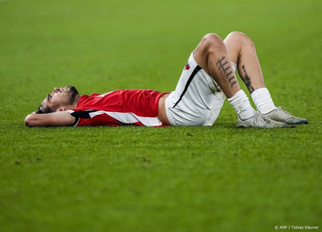 AZ maanden zonder rechtsback Kasius na enkeloperatie