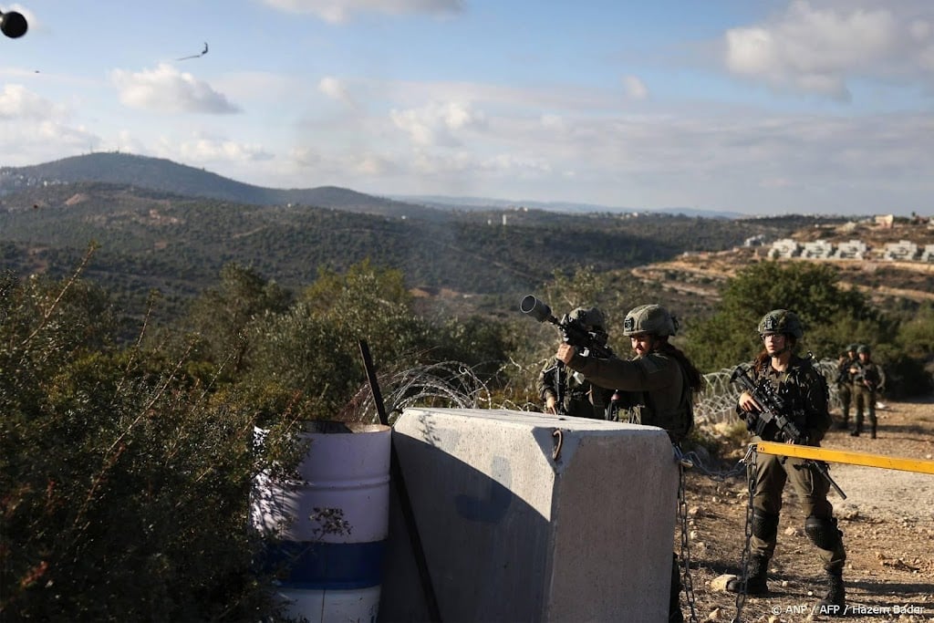 Doden bij gevechten Westoever, kolonisten zetten moskee in brand