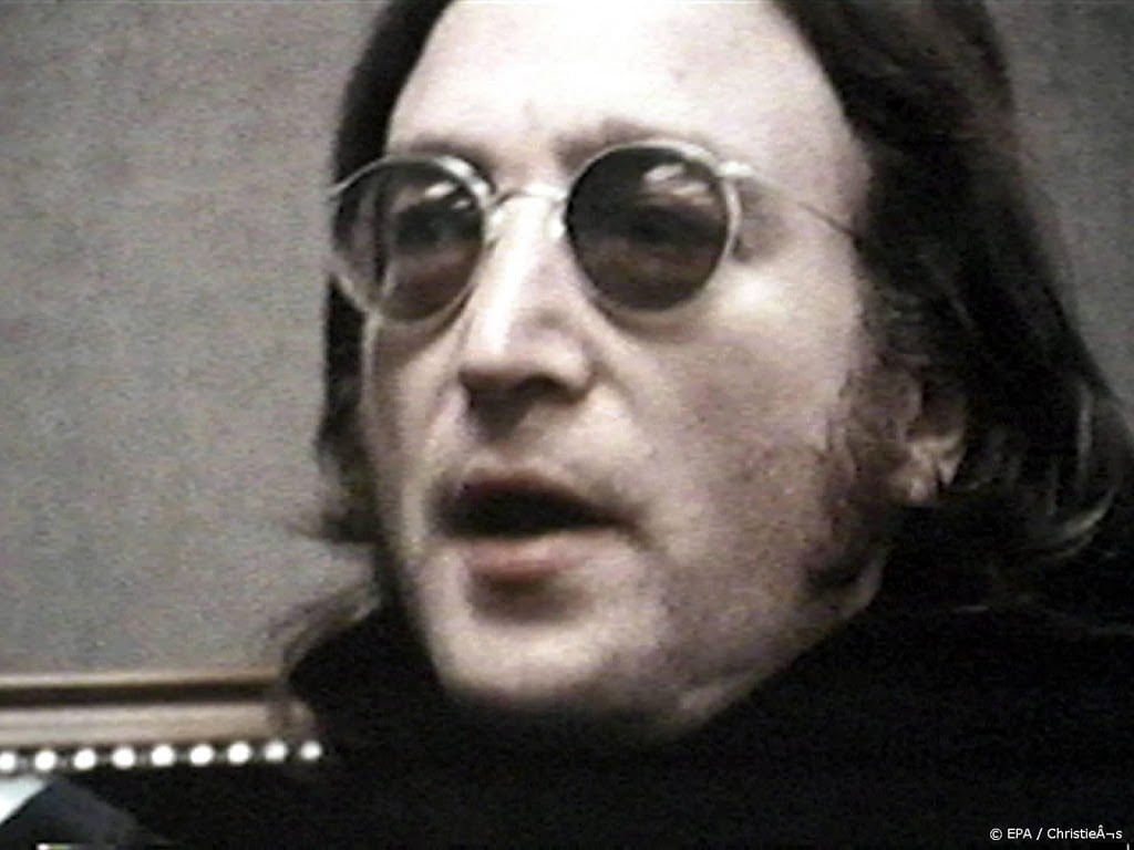 Bril John Lennon voor veel geld geveild