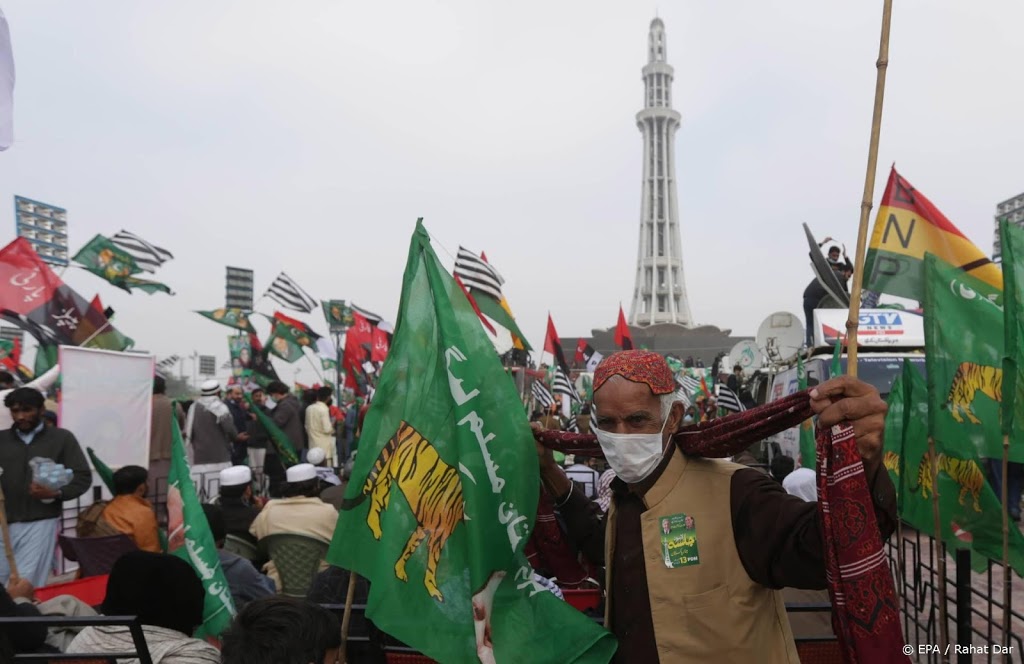 Tienduizenden demonstreren tegen regering Pakistan