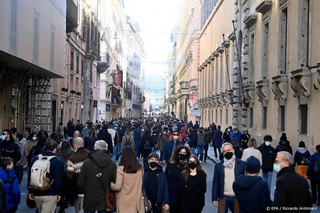 Italië ziet coronacijfers verder dalen