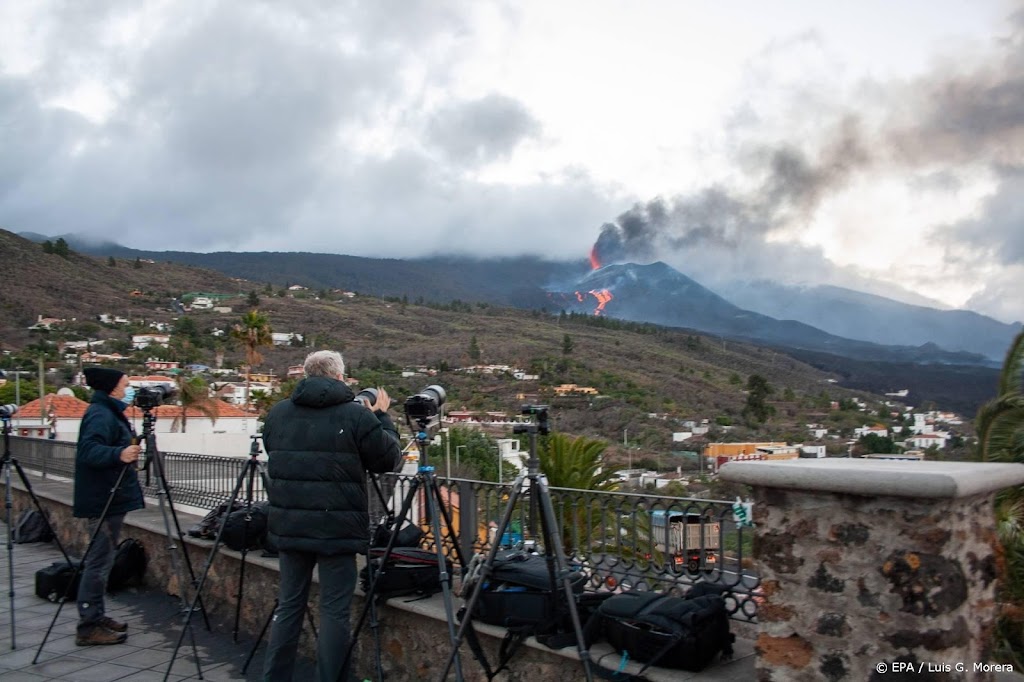 Duizenden op La Palma urenlang vast vanwege giftige gassen  