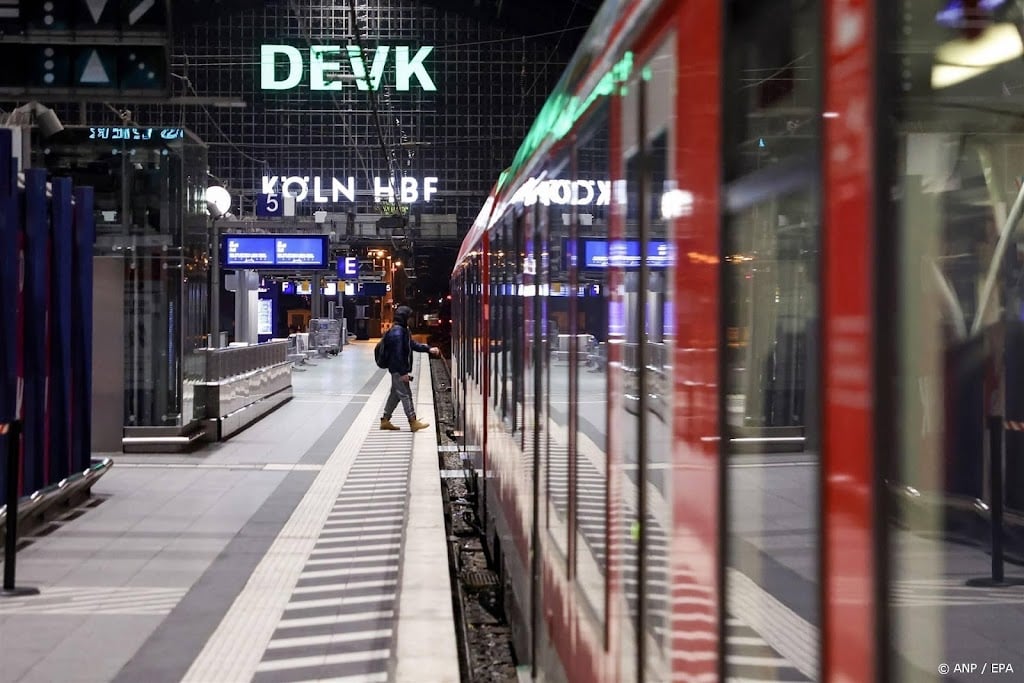 Duitse treinmachinisten gaan langer staken na kerstvakantie