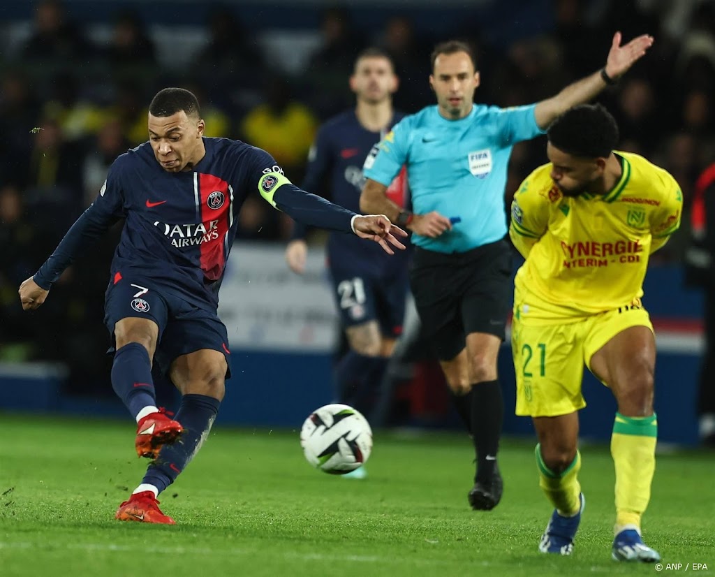 Paris Saint-Germain voorkomt uitschakeling in Champions League 