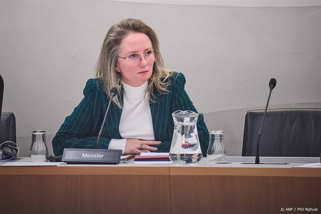Agema 'heel erg bezorgd' over bezuiniging op specialistische zorg