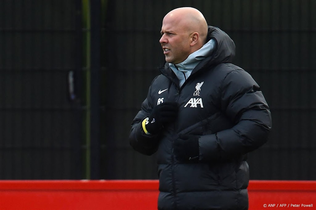 Slot verkozen tot trainer van de maand november in Premier League
