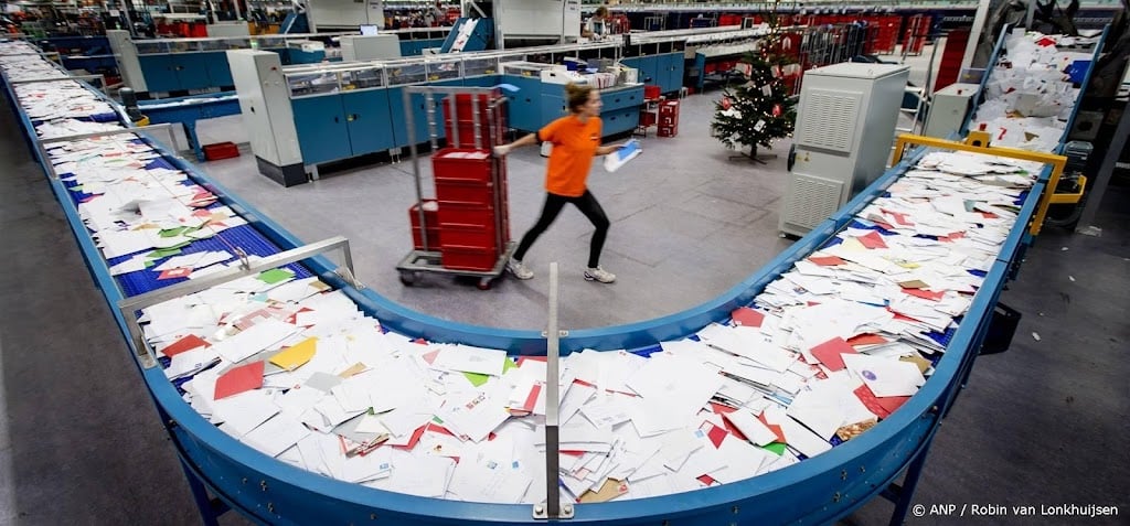 Mensen versturen week na Sinterklaas al miljoenen kerstkaarten