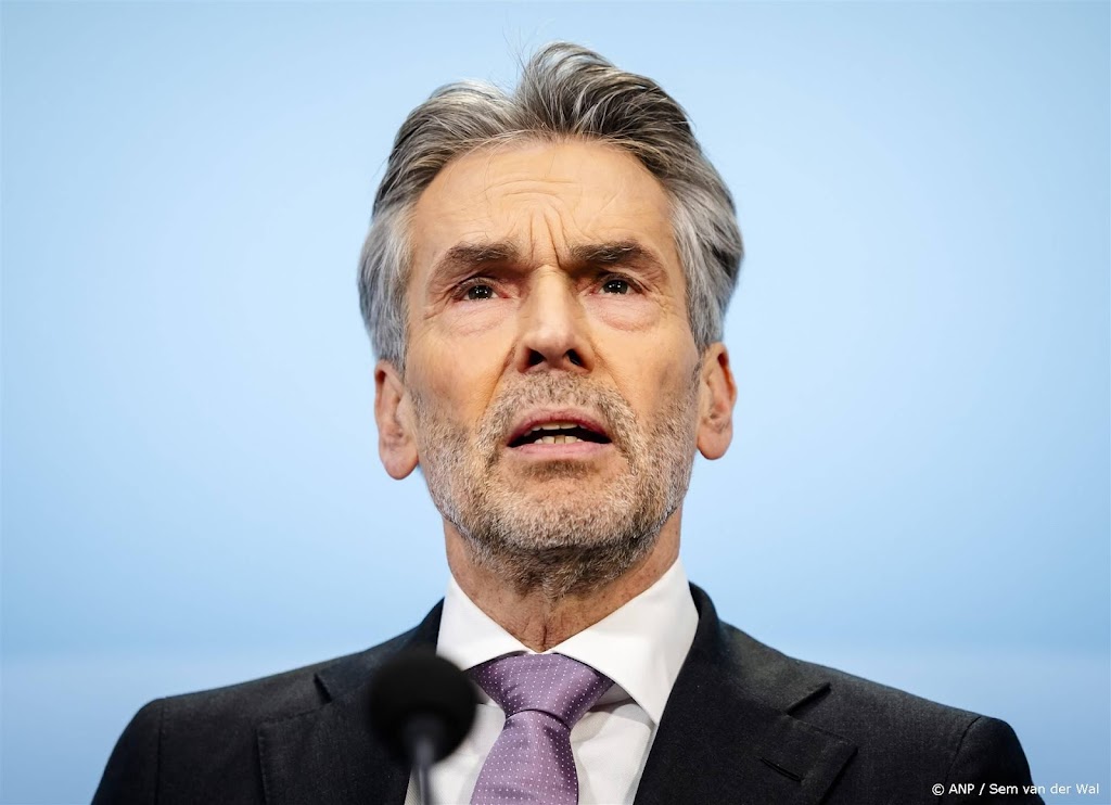 Schoof hoopt dat lhbti-jongere zich niets aantrekt van weerstand