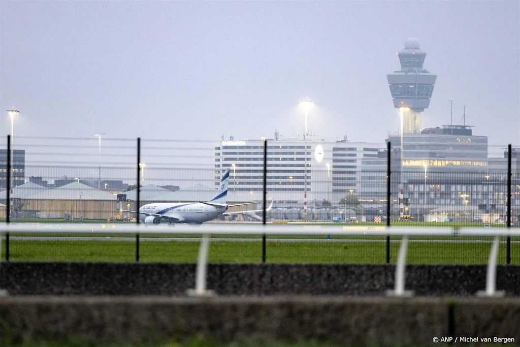 Noodverordening op Schiphol om demonstratie Greenpeace en XR