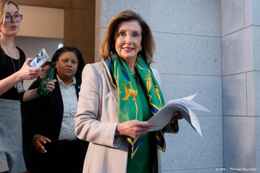 Pelosi wijst aanklagers proces Trump woensdag aan