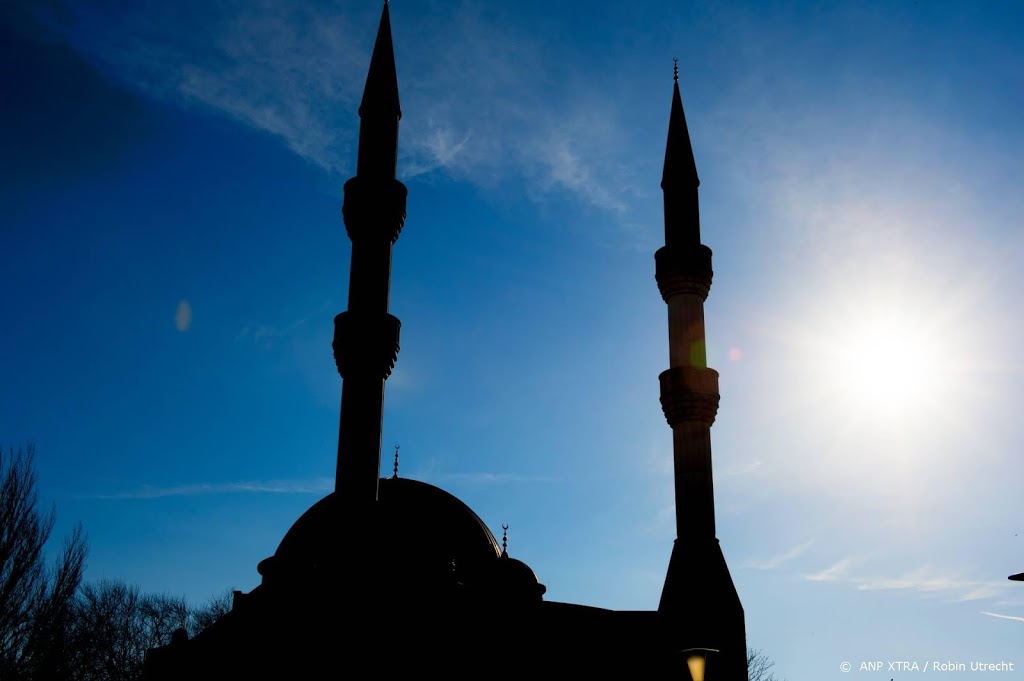 Kabinet: verbod buitenlands geld aan moskeeën is niet mogelijk