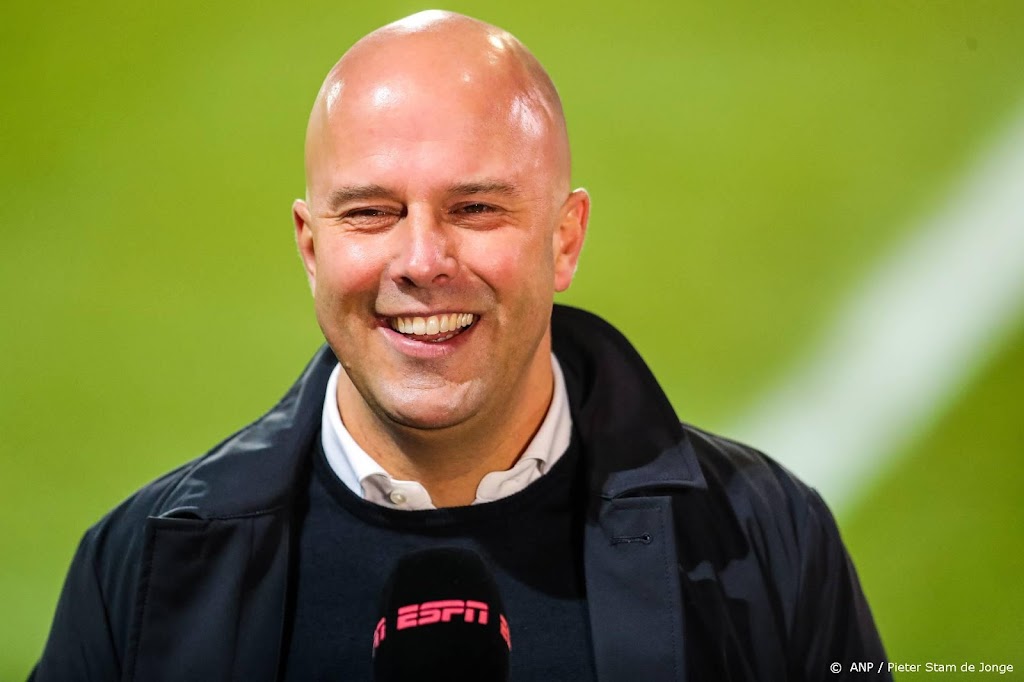 Feyenoord-trainer Slot rekent nog op meerdere nieuwe spelers