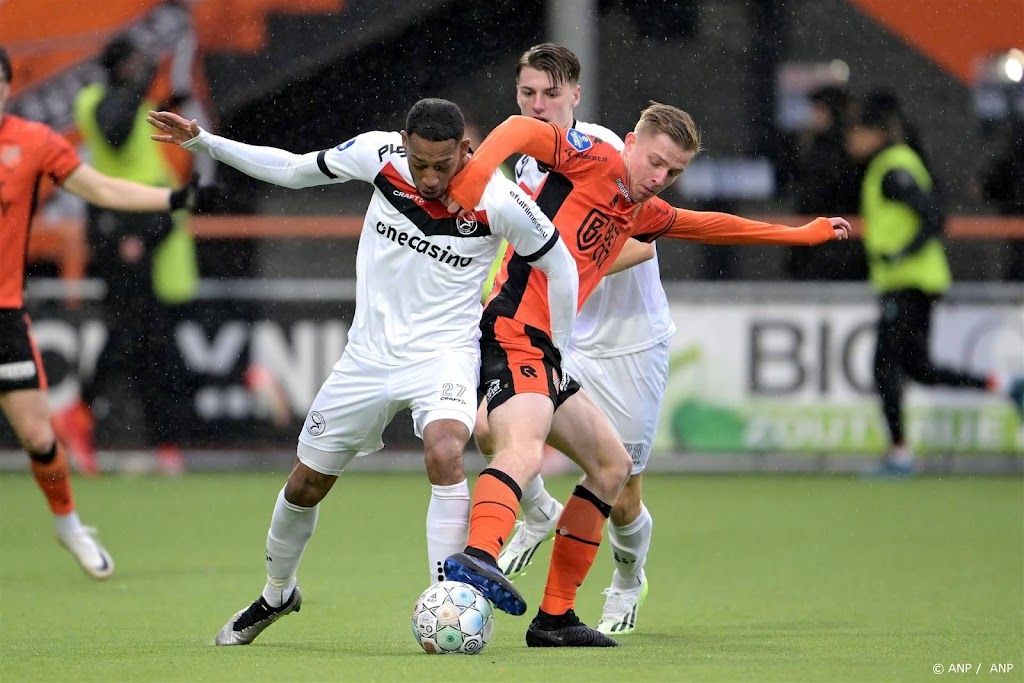 Almere City verpest debuut Simons als hoofdcoach van FC Volendam