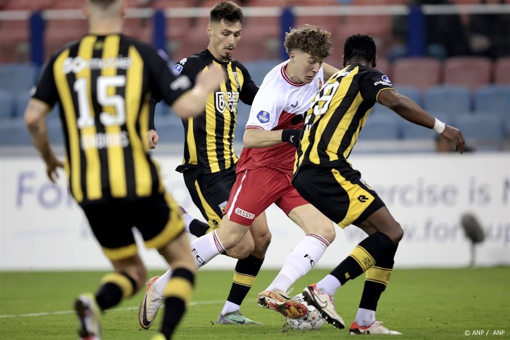Vitesse en FC Utrecht hervatten Eredivisie met gelijkspel