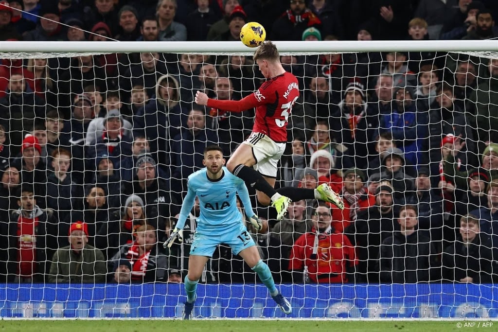 Manchester United en Tottenham spelen gelijk op Old Trafford