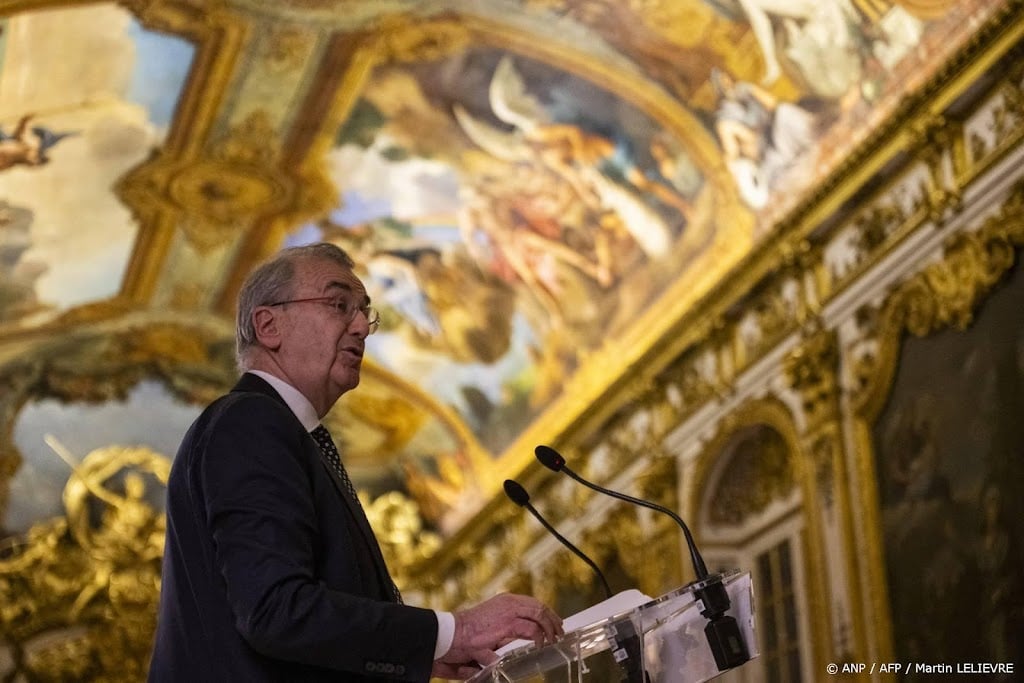 Franse bankpresident: land dreigt in gevarenzone te komen