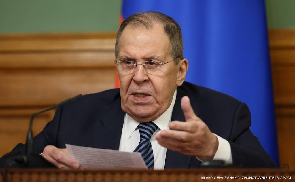 Lavrov: onderhandelingen over bestand pas na vredesakkoord