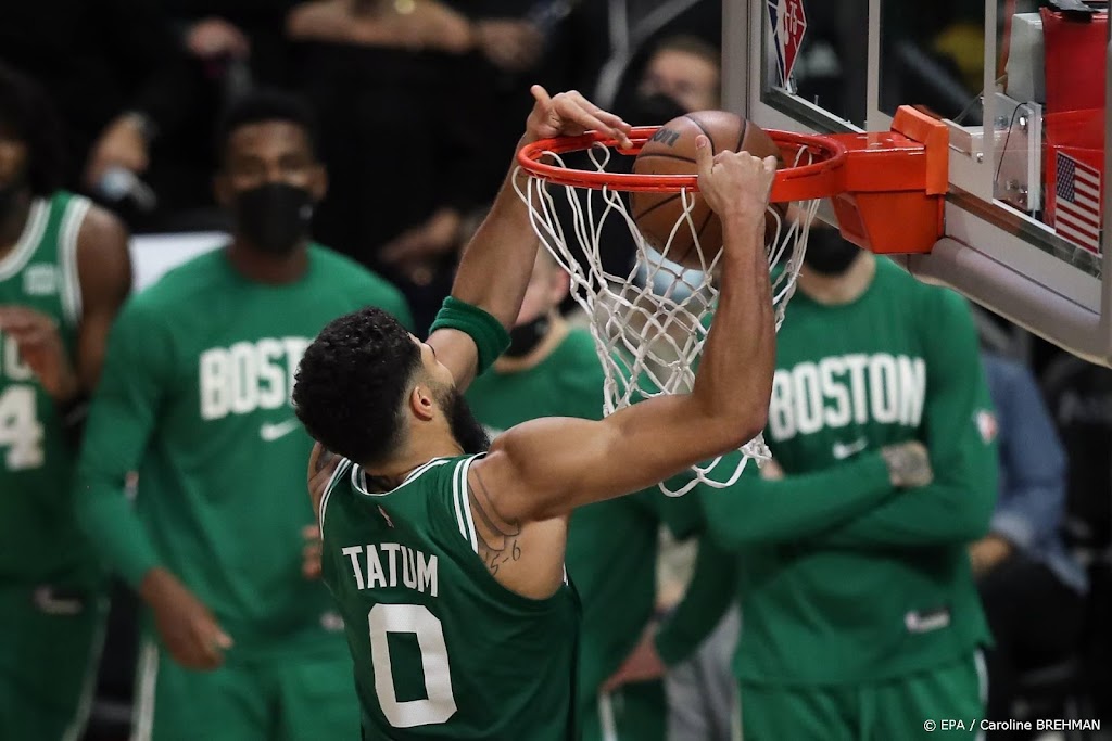 Basketballers Boston Celtics winnen achtste duel op rij