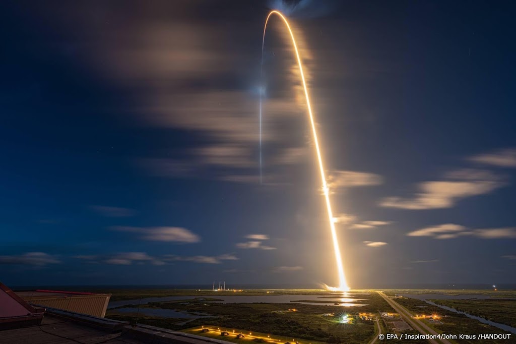 SpaceX: eerste commerciële ruimtewandeling, ver van aarde