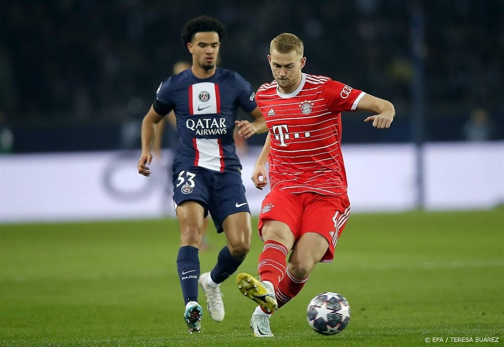 Bayern München neemt in eerste duel afstand van PSG