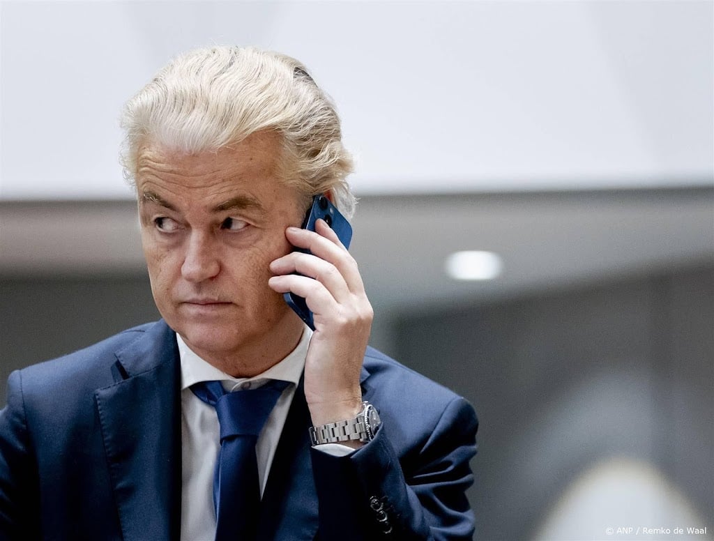 Wilders: moskeeën en korans 'vanzelfsprekend' prima