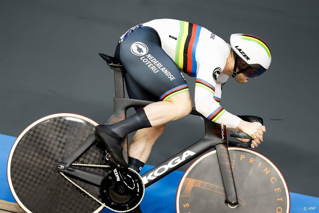 Lavreysen met tweede tijd naar achtste finales sprint op EK baan