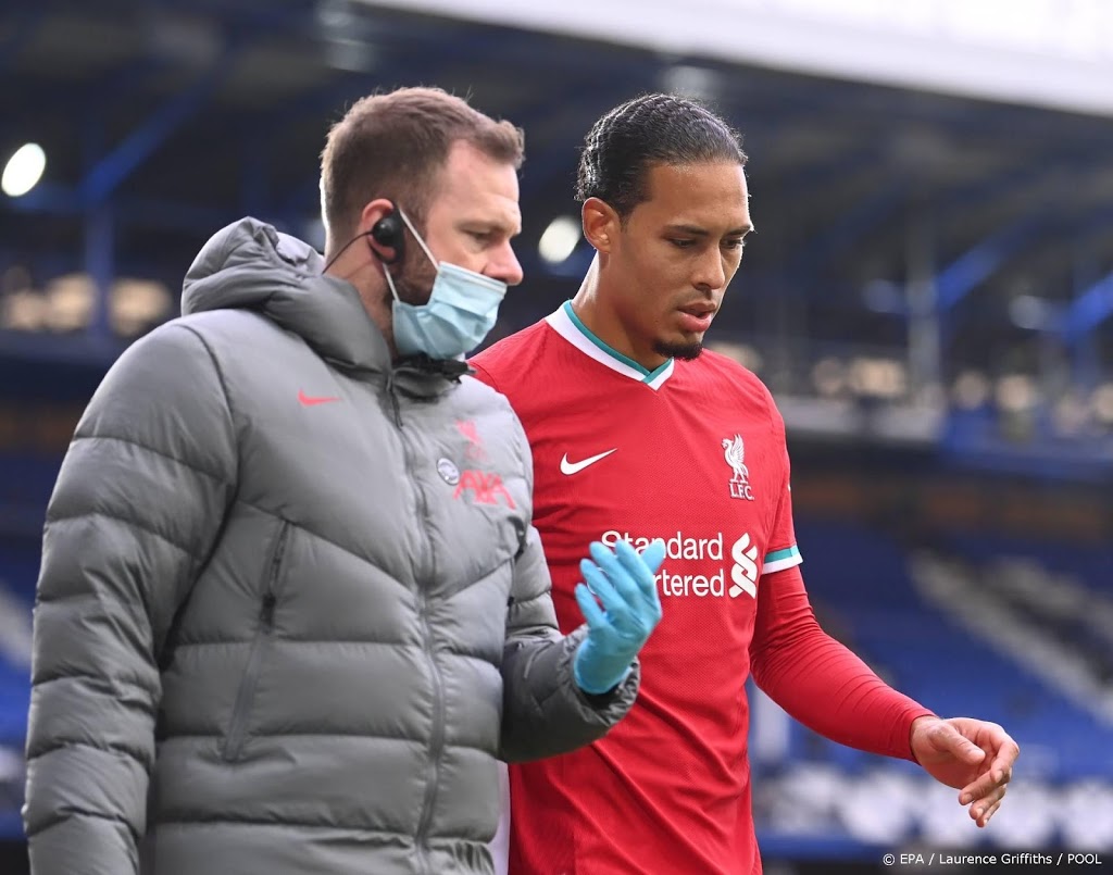 Trainer Klopp ziet Van Dijk niet met Oranje op EK uitkomen