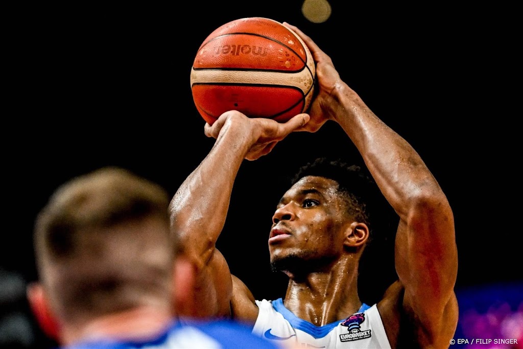 Basketballer Antetokounmpo keert succesvol terug bij Milwaukee