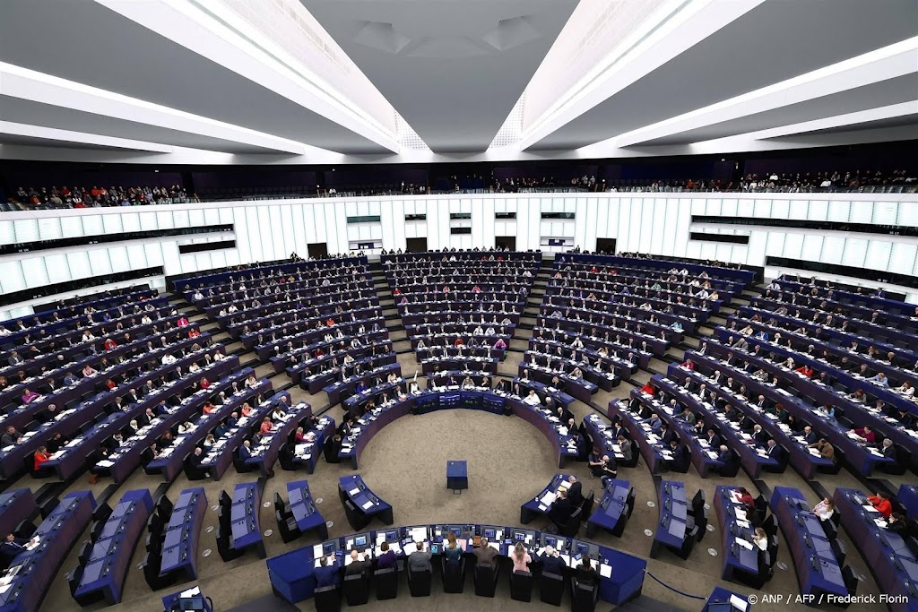 Europarlement sleept Commissie voor rechter over geld Hongarije