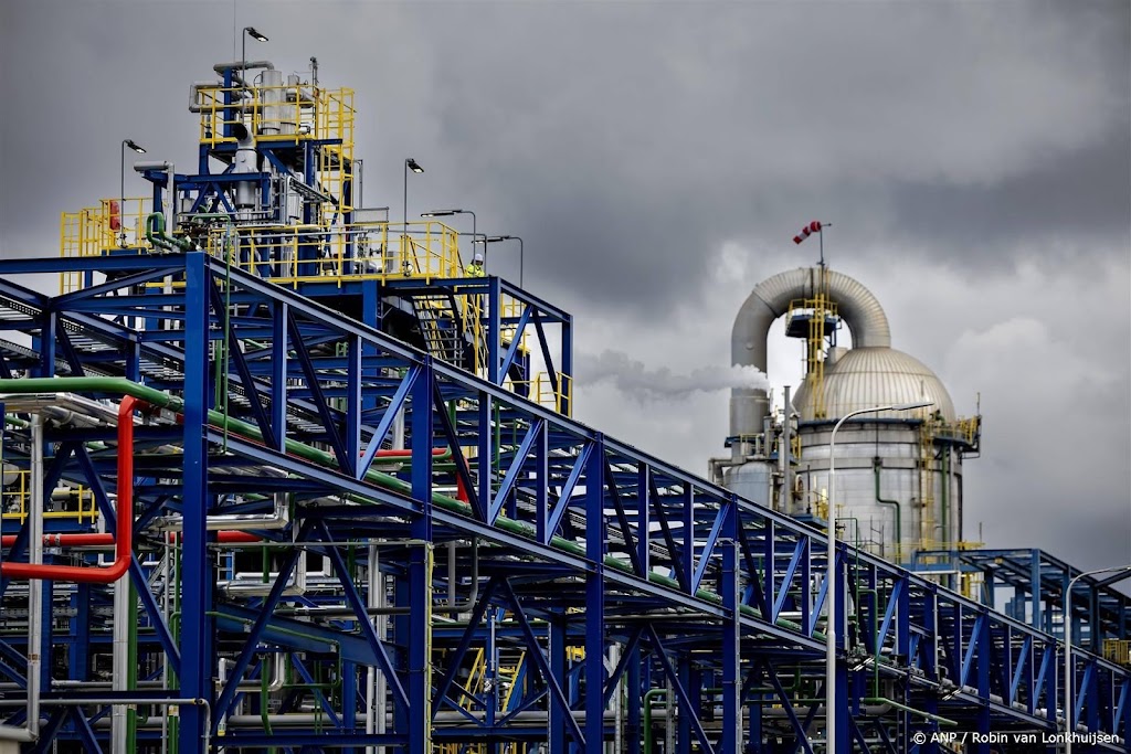 Bedrijven Chemelot vinden vergunning afvalwaterlozing te streng