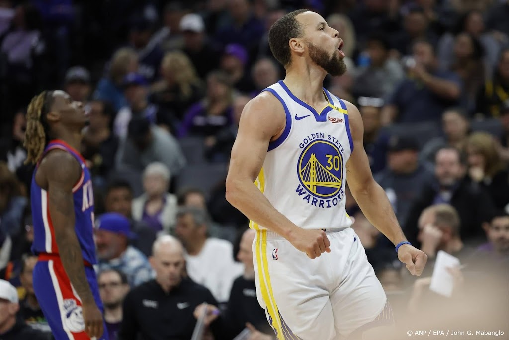 Curry scoort als eerste NBA-basketballer 4000 driepunters