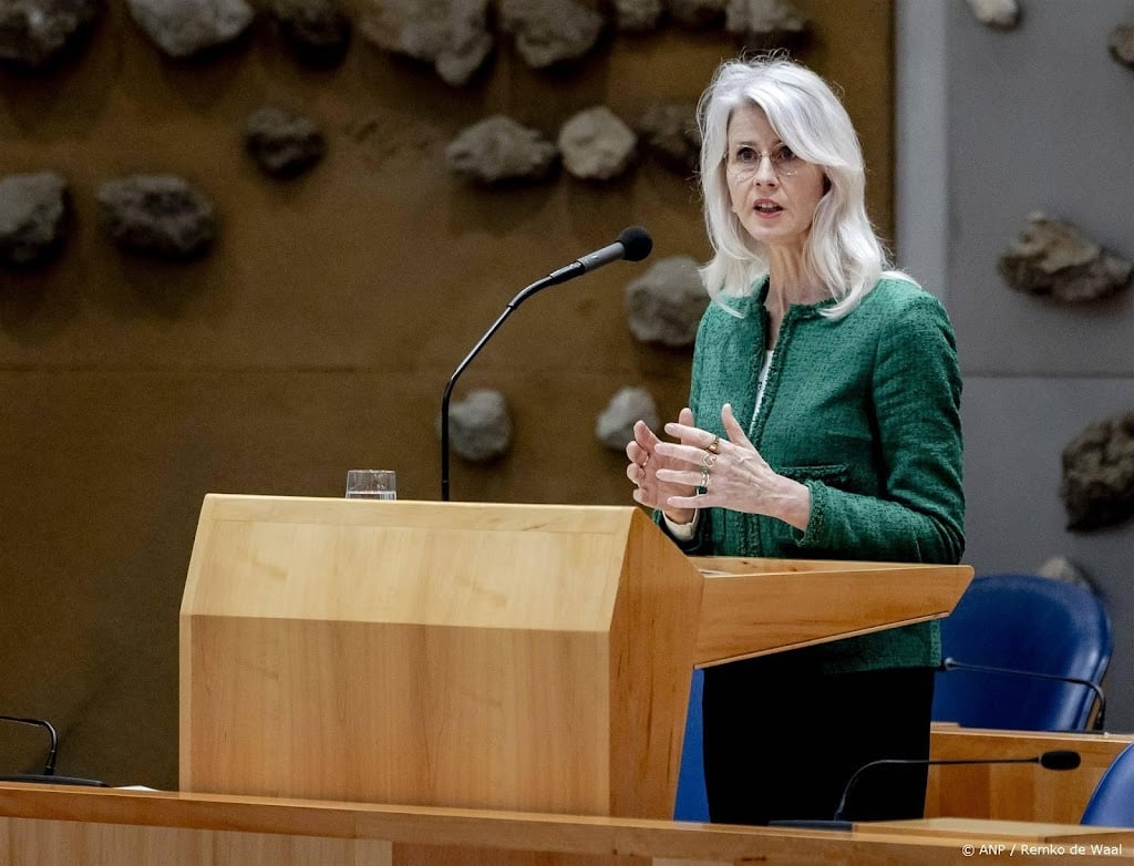 Keijzer wil 'meer creativiteit' COA bij huisvesten statushouders
