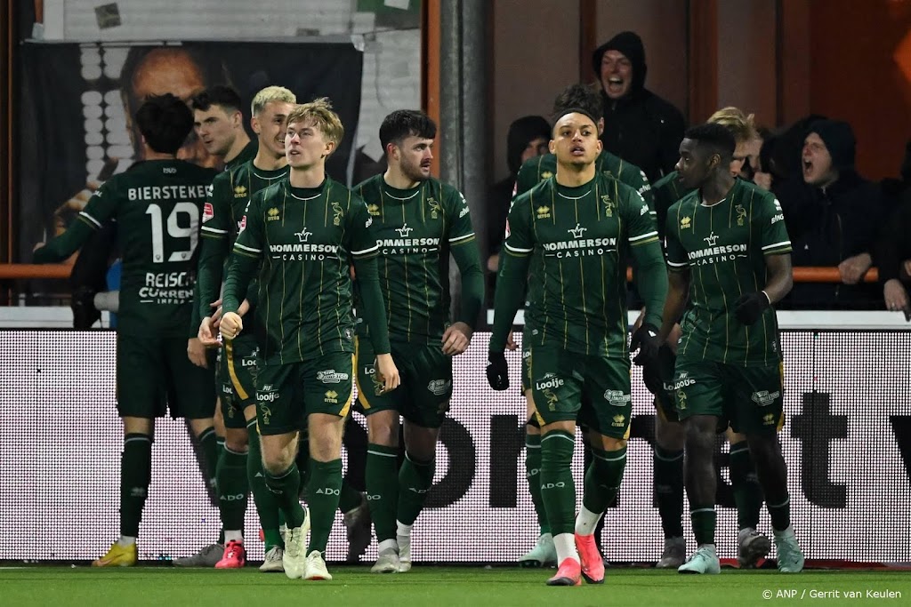 ADO Den Haag klopt Vitesse en klimt naar tweede plaats
