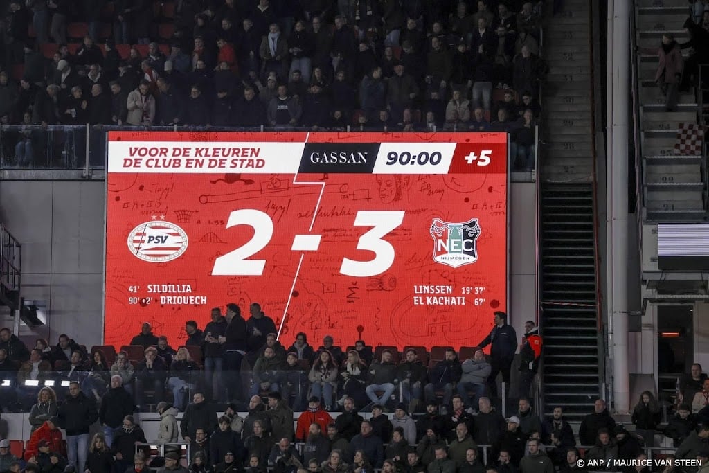 NEC bezorgt aanstaand kampioen PSV derde nederlaag 