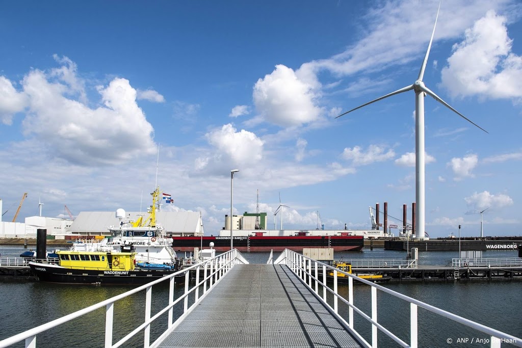 Groningen wil Eemshaven uitbreiden om bedrijven te lokken