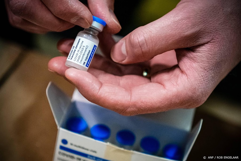Frankrijk houdt vertrouwen in vaccins Janssen en AstraZeneca