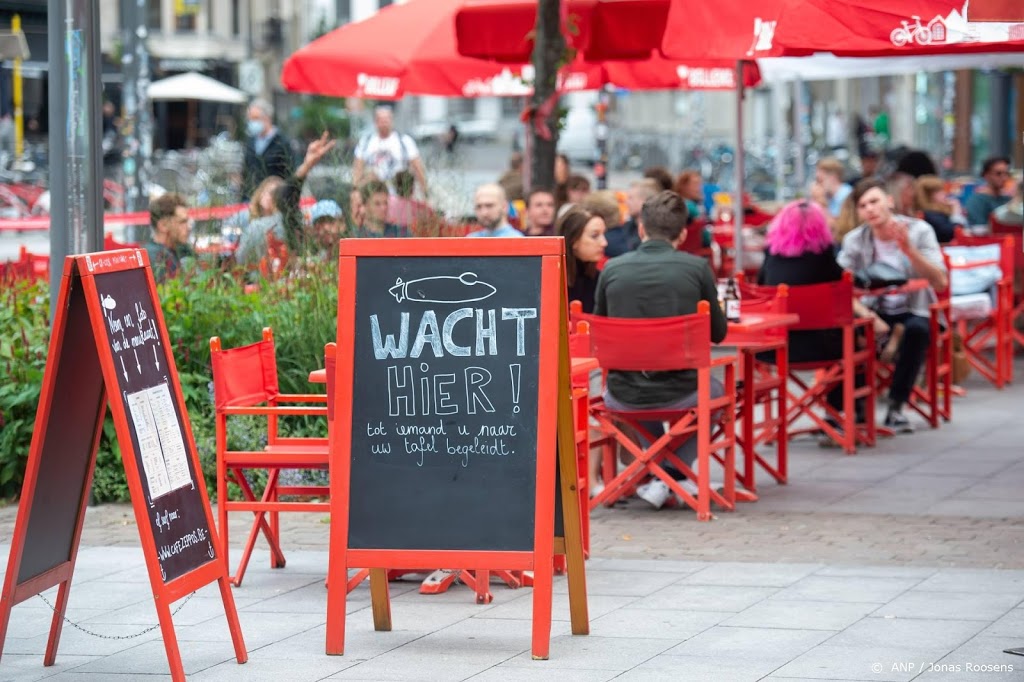 België heft reisverbod op, terras open en avondklok weg begin mei