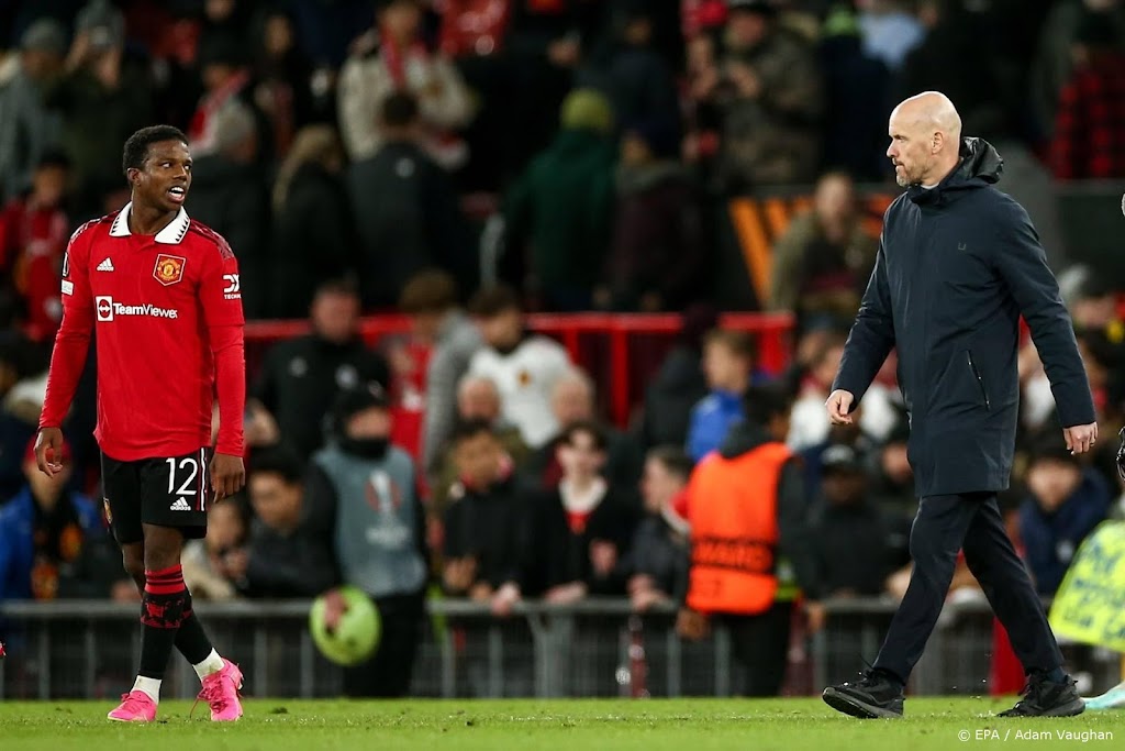 Zorgen bij Manchester-coach Ten Hag na gelijkspel tegen Sevilla 