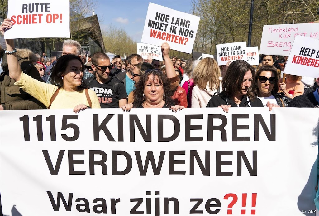 Rechter geeft fiscus meer tijd voor besluit over toeslagenouders