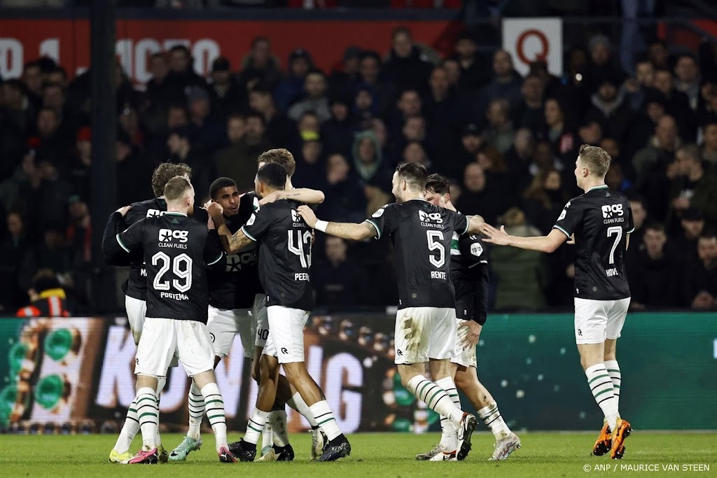 FC Groningen blijft met zege in spoor van Willem II en Roda JC 
