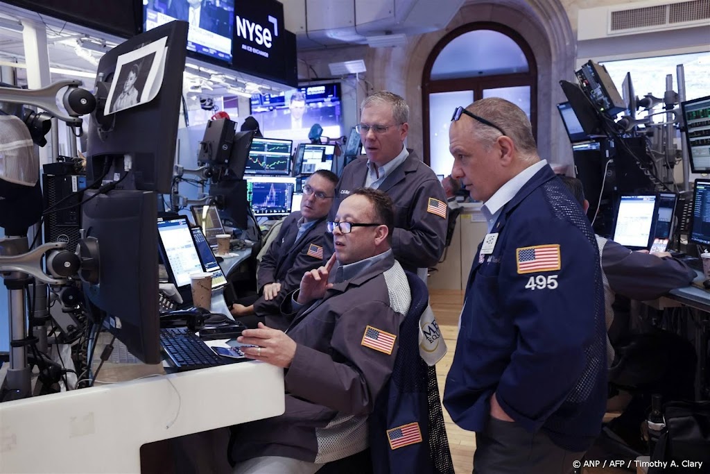 Techaandelen stuwen Wall Street in nerveuze handelssessie