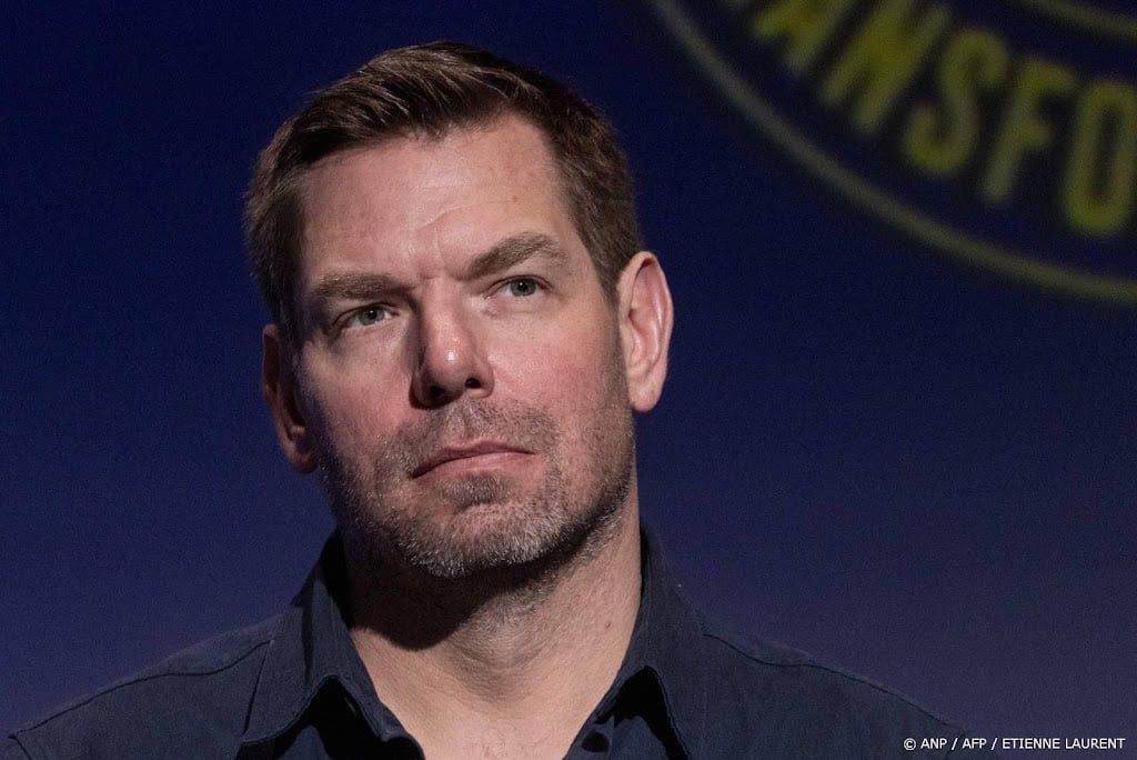 Democratisch Congreslid Swalwell stapt op om beschuldigingen