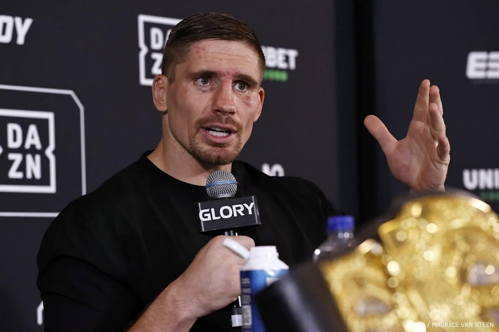 Verhoeven gaat voor grootste stunt van deze eeuw in het boksen