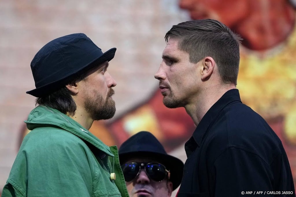 Verhoeven geeft geen krimp oog in oog met bokskampioen Usyk