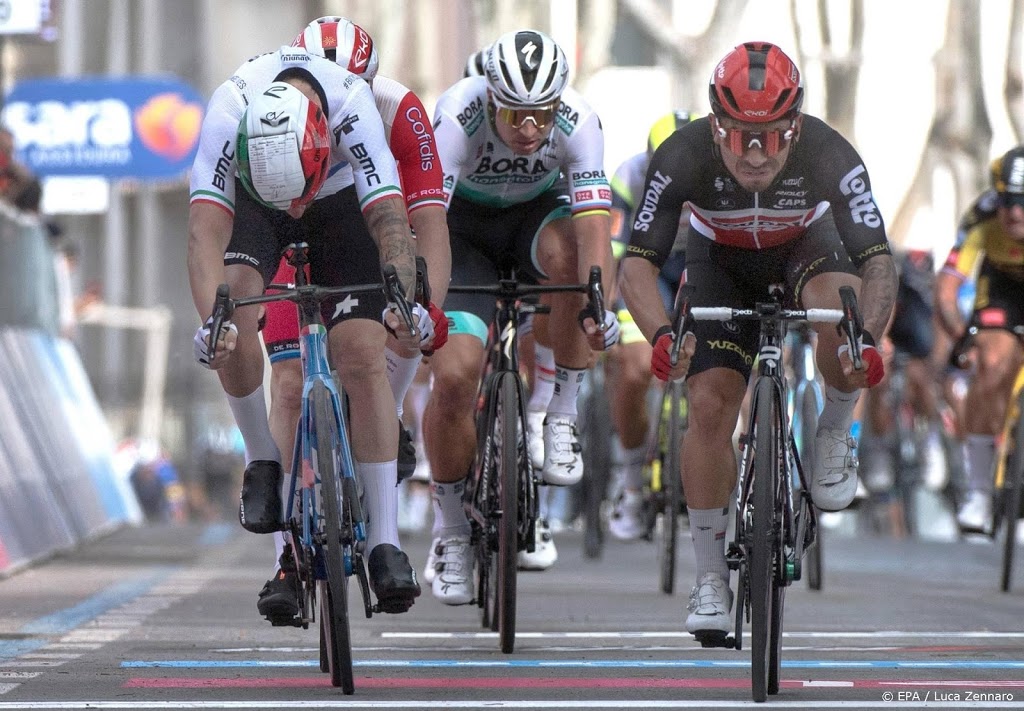 Sprinter Ewan boekt tweede ritzege in Giro d'Italia