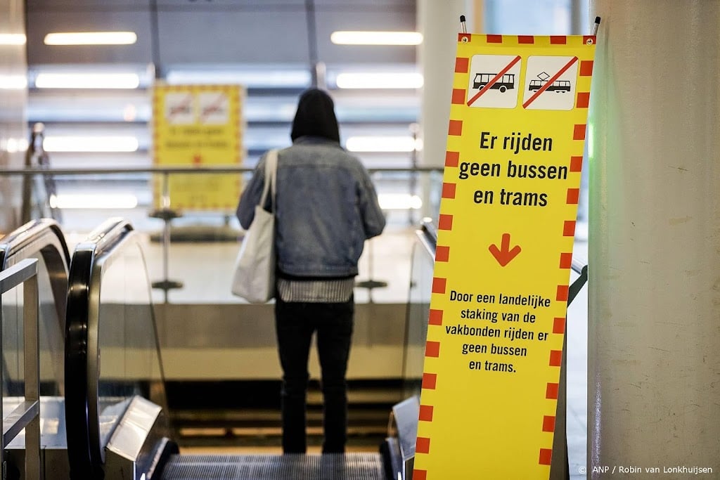Busvervoer deels plat door staking chauffeurs