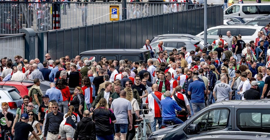Duizenden al op de been voor mogelijk kampioensfeest Feyenoord