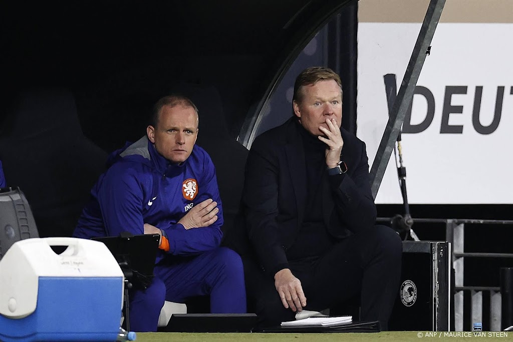 Assistent Hulshoff stopt bij Oranje, Lodeweges keert terug 