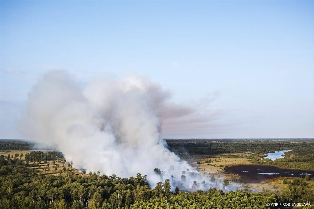 Brandweer surveilleert in de lucht om natuurbranden op te sporen